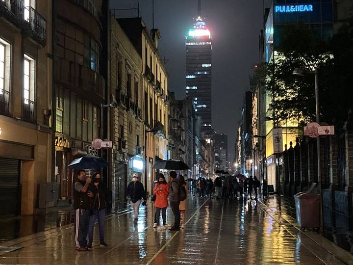 Suspenden labores en CDMX tras sismo de 7.1